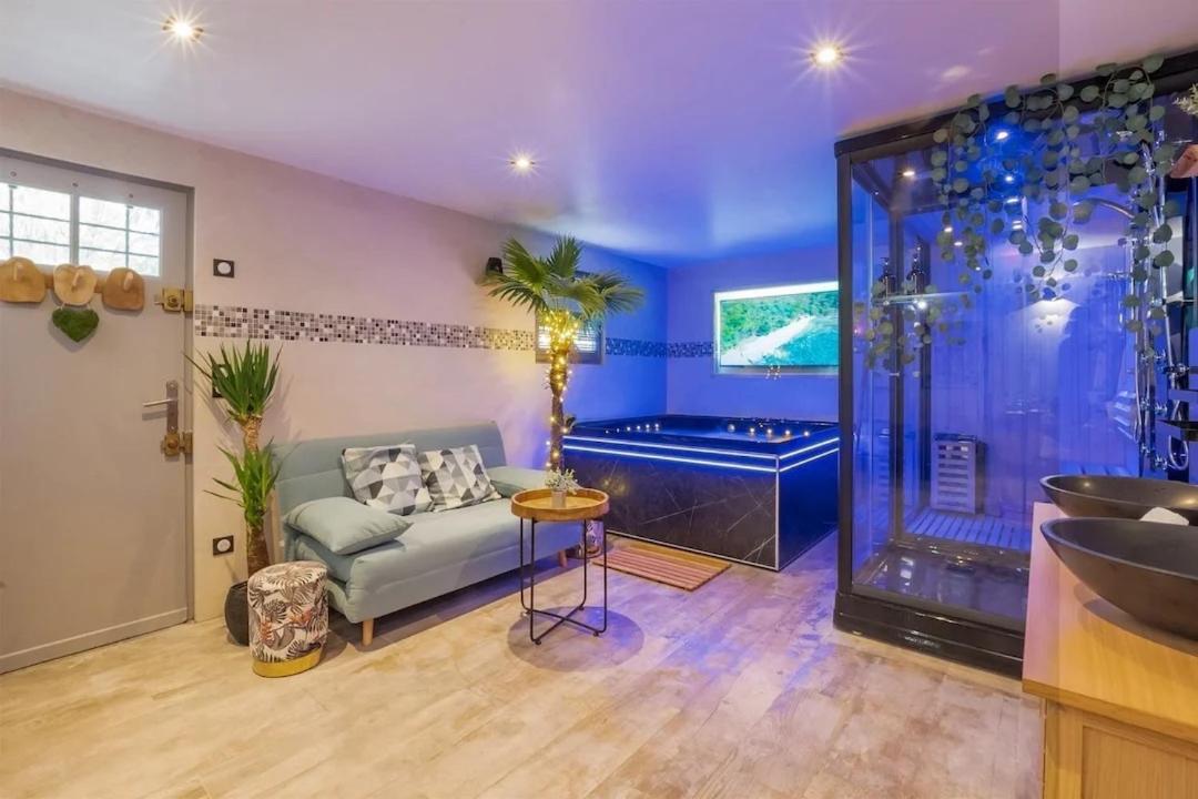 Bioty Chill & Spa Le Blanc-Mesnil Exterior foto